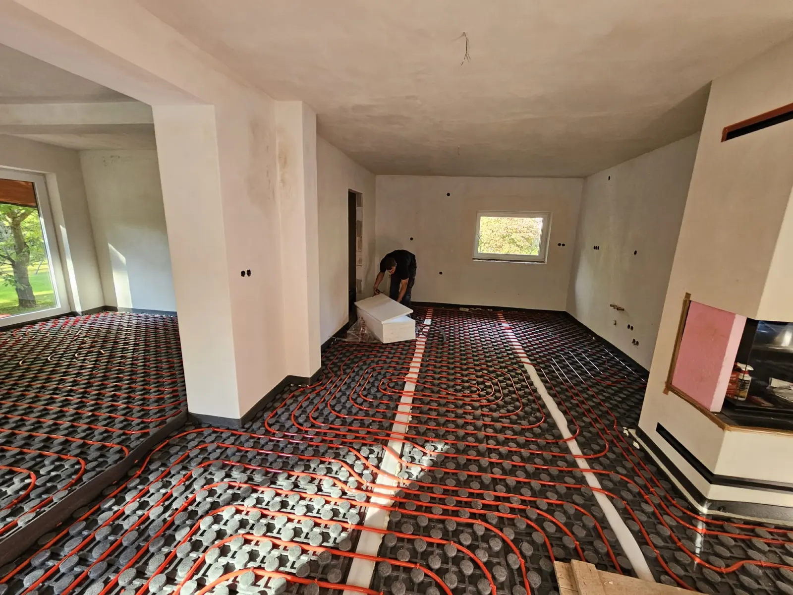Instalace podlahového topení v Chemnitzu, Německo